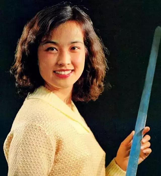 刘晓庆的狗血情史,靠美貌征服了8个男人,强势随意导致婚姻坎坷