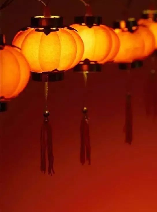 鼠年春节诗词祝福语,鼠年春节诗词大全