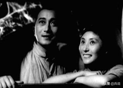 军人壮烈牺牲母亲和妻子痛哭,军人壮烈牺牲妻子痛哭