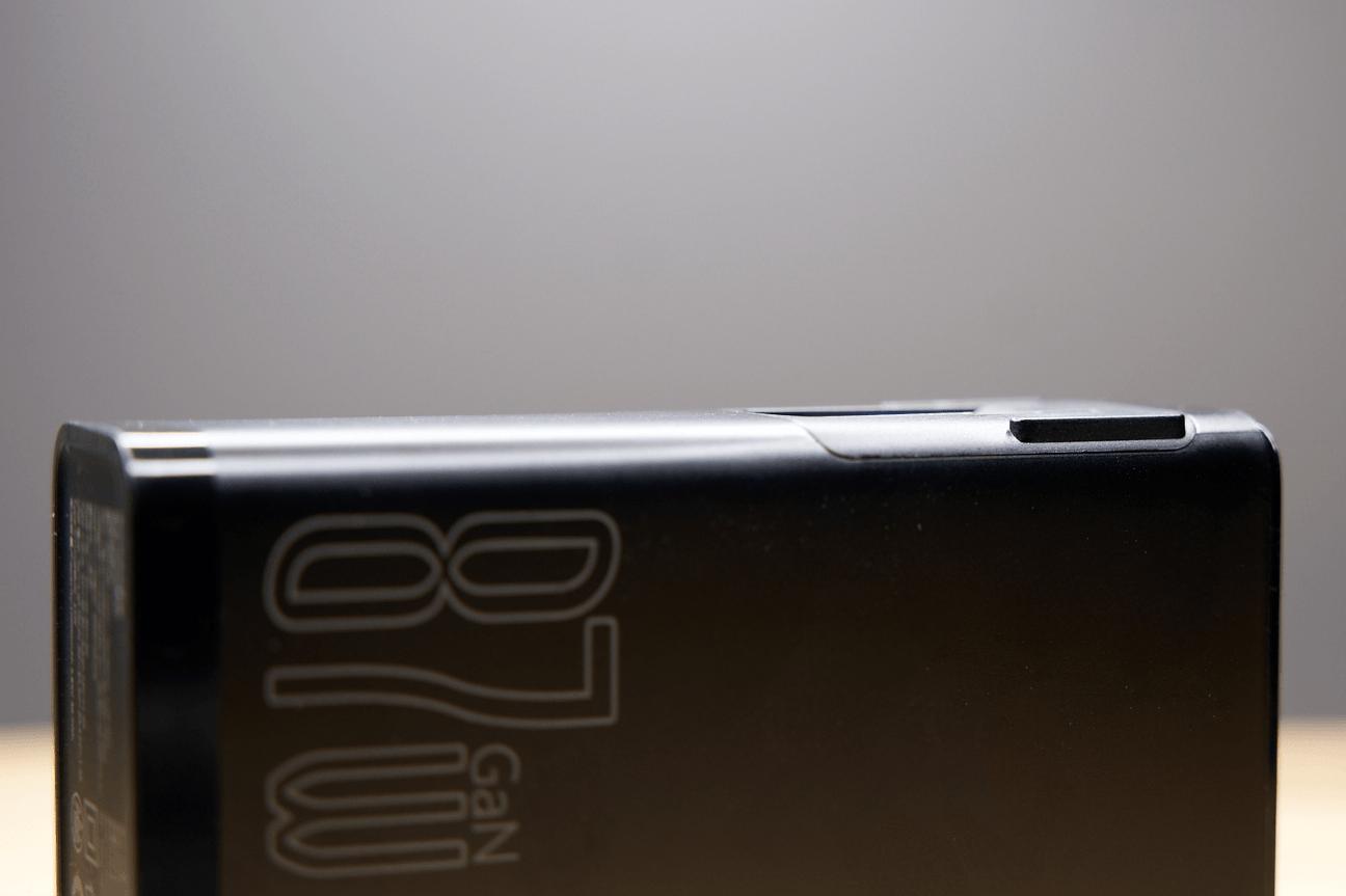 倍思能量堆充电宝,倍思无线充电宝加磁吸功能