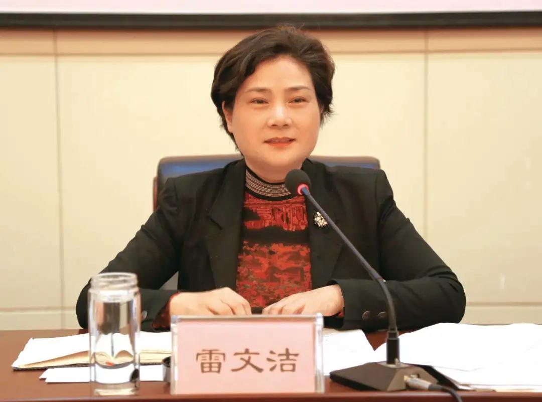 向着全面建成小康社会目标前进,向社会主义现代化强国奋勇前进