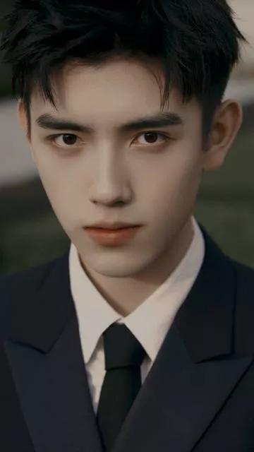 龚俊赚钱的图,龚俊一天能赚多少钱