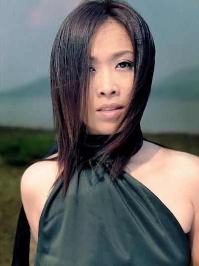 足球高峰结婚,足球运动员高峰结婚视频