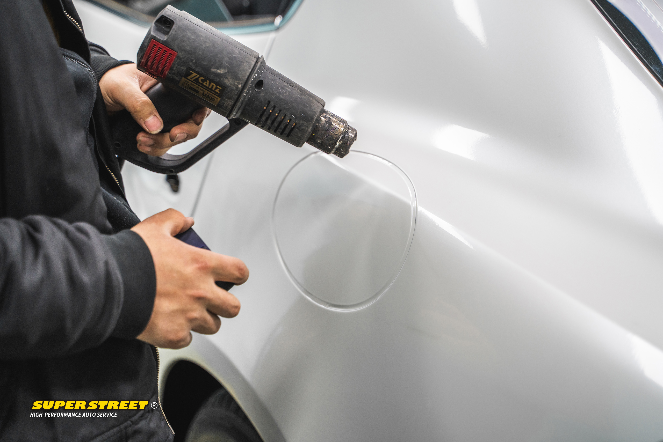 玛莎拉蒂吉博力汽车贴膜改色,superstreet改装