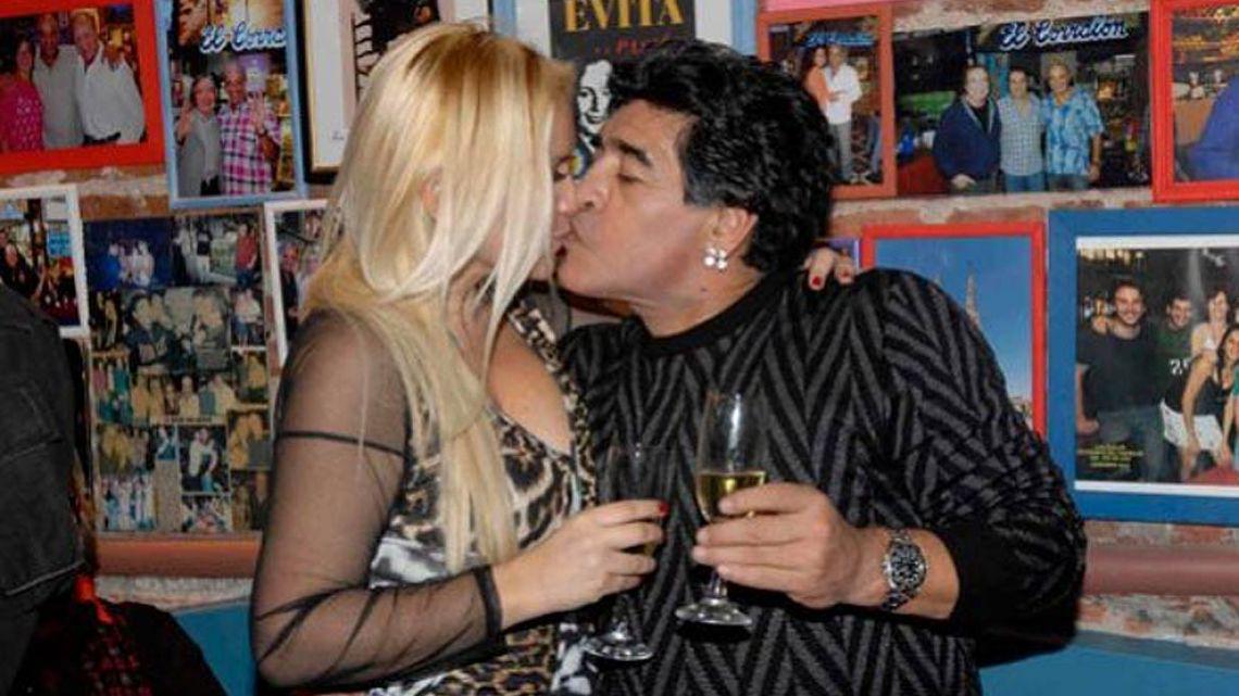 去世马拉多纳,马拉多纳被悼念