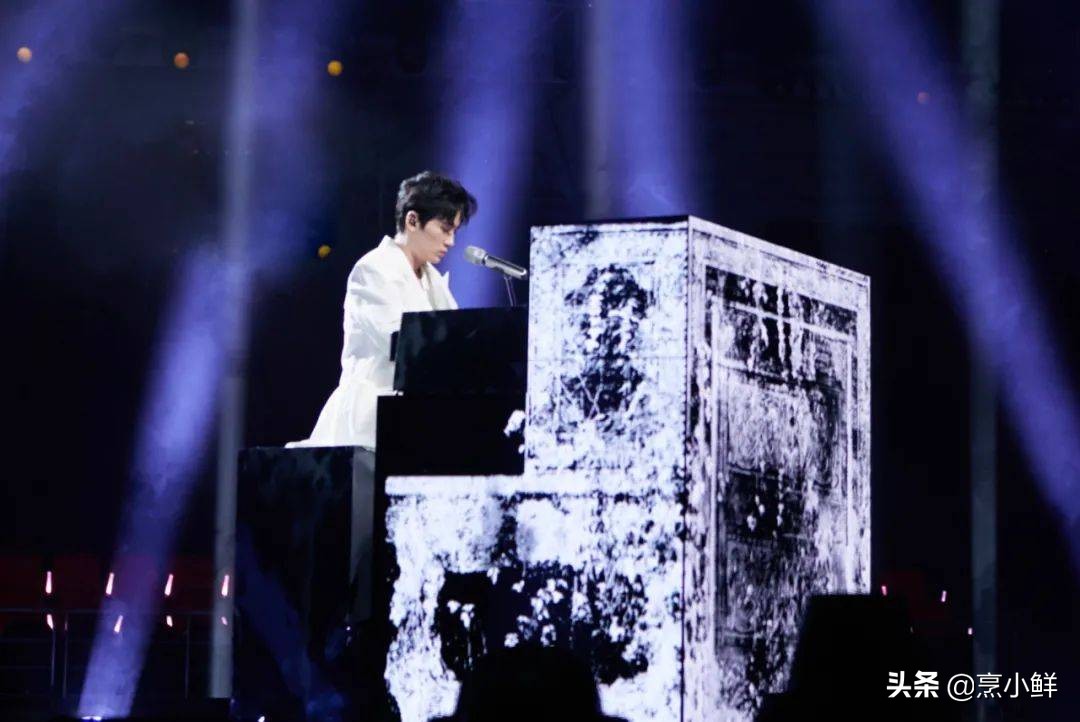 朱一龙第二次联排眼神,朱一龙的十年磨一剑