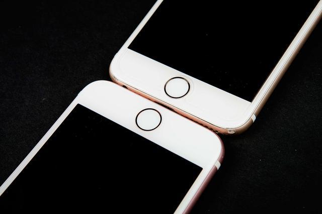 iphone7老机,十年前的iphone7