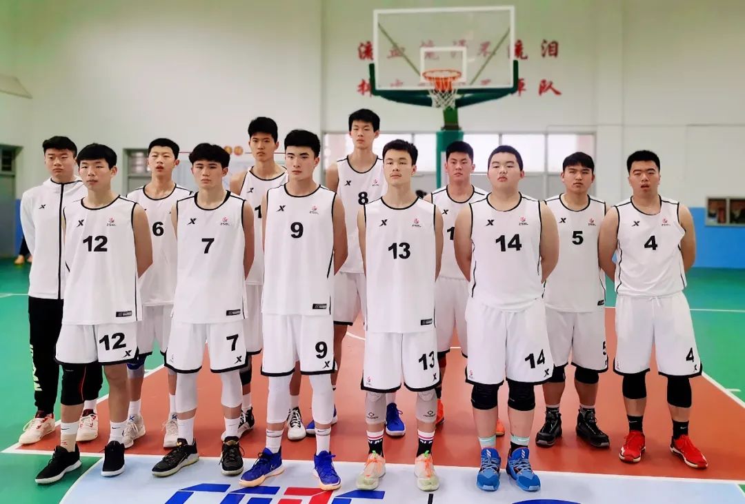 平均身高1.88米！余二高最帅男团，曝光了