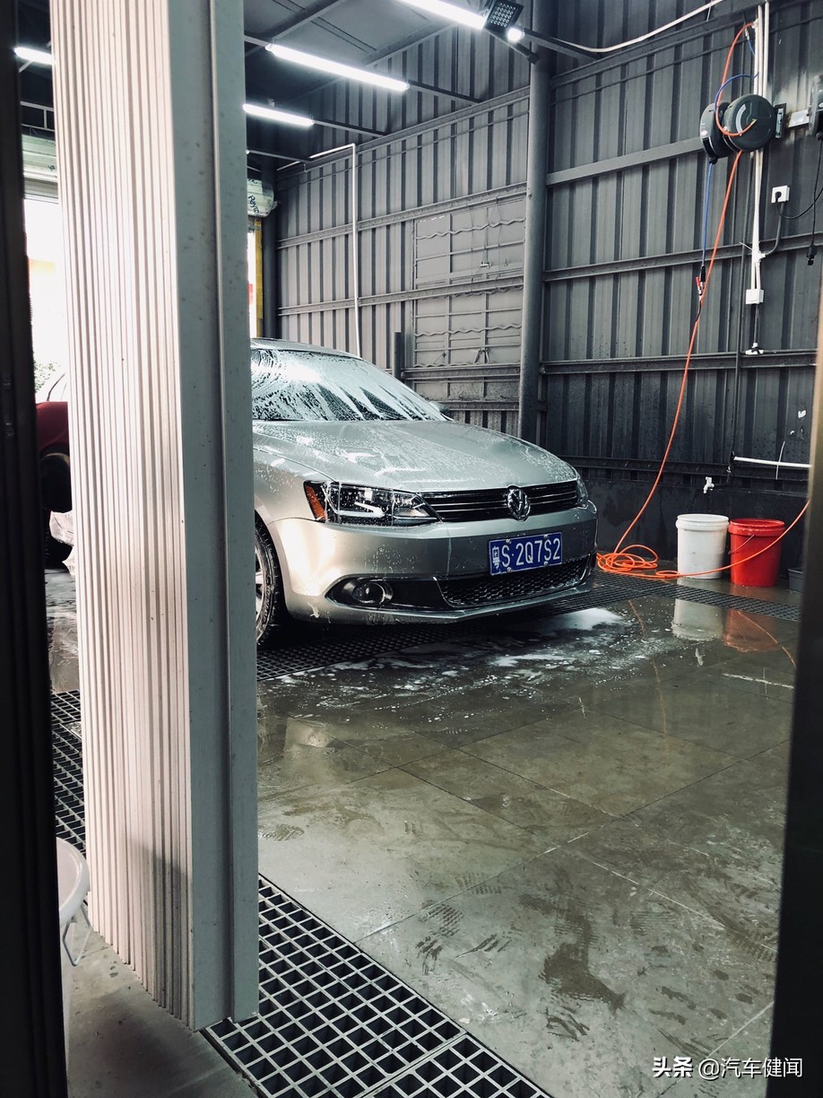 买台二手大众车,大众速腾二手19年与b级车比较