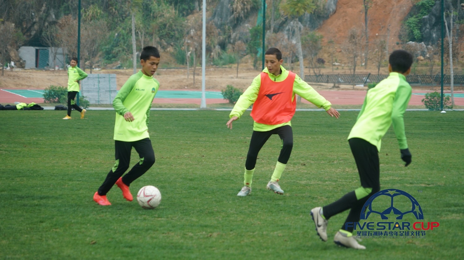 儿子娃娃微访谈|依合山·吾买尔江：我是中国队球迷