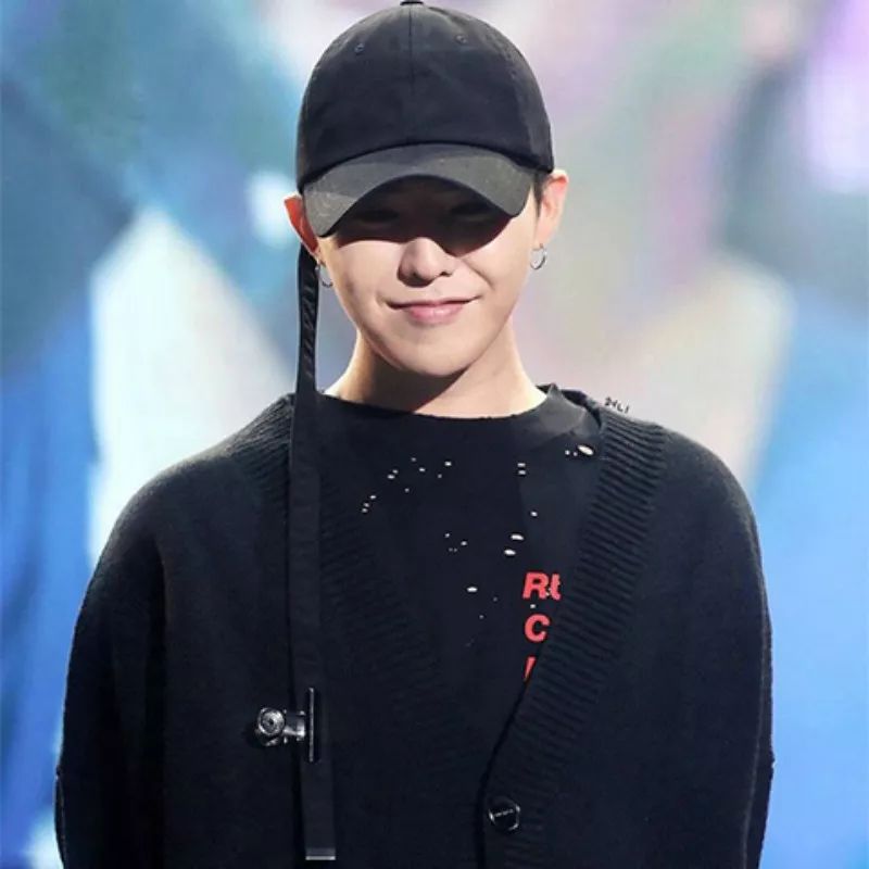 亚洲最带货的男人回归时尚圈,一双鞋炒到上万元