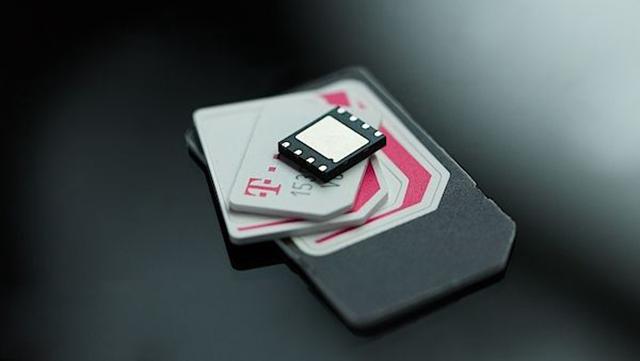 好事多磨——美国用户最快12月用上新iPhone的双卡双待功能