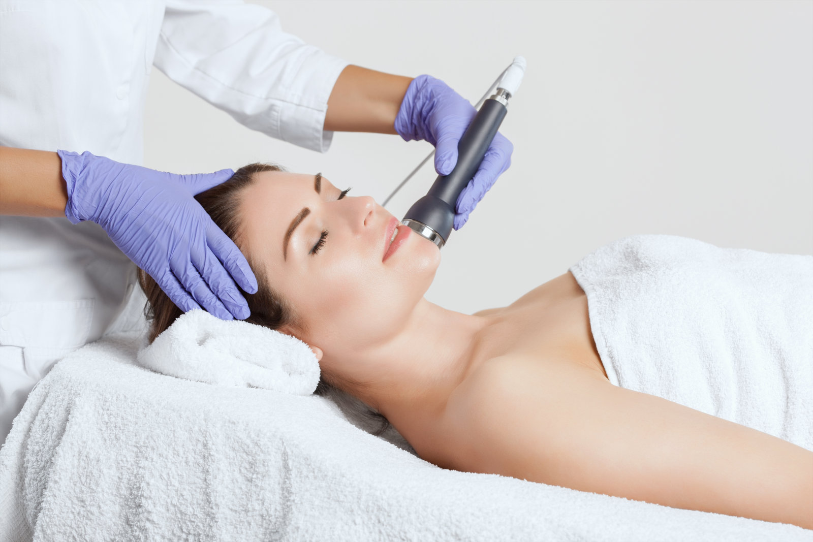 皮肤激光美容后如何护理,激光术后皮肤护理攻略