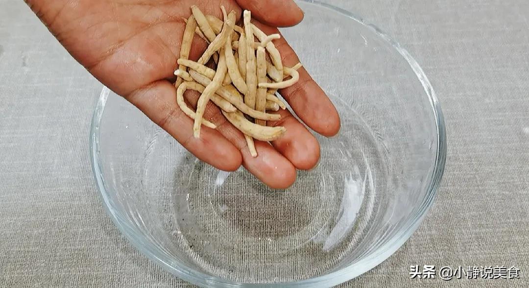 家里小孩爱出汗怎么办,孩子易出汗要炖什么汤喝最好