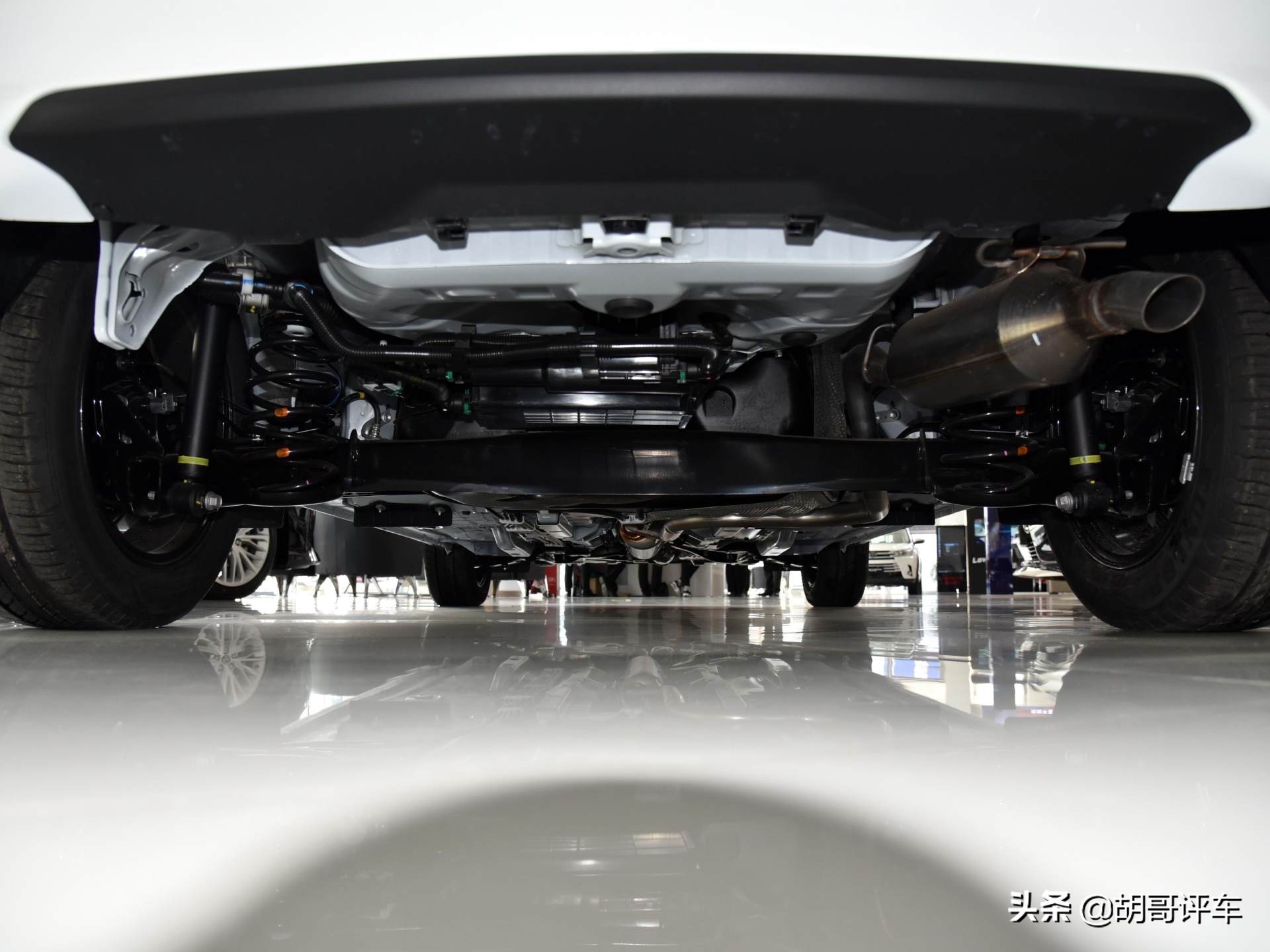 除了飞度，它也是合资实惠小车，带你看丰田YARiSL致炫