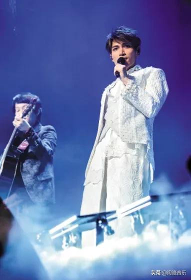 催泪的神歌神曲,催泪神级歌曲