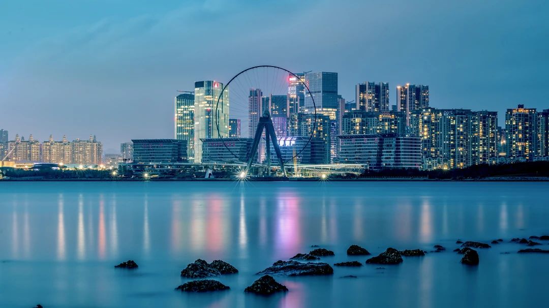 华侨城创意园20周年,深圳特区40周年推动创新发展