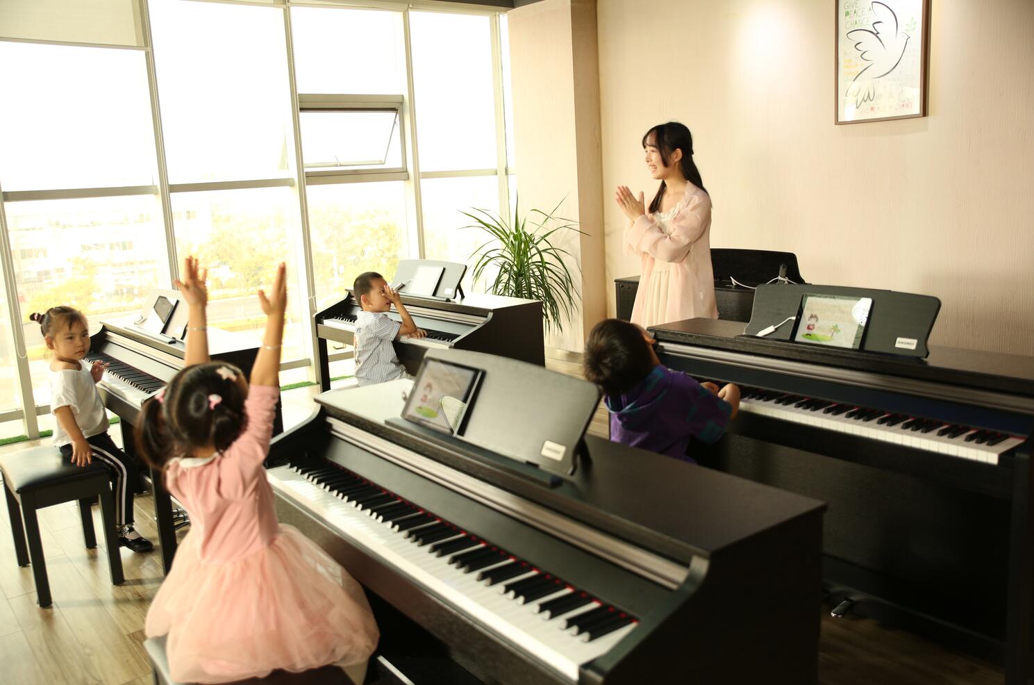 吟飞电钢琴功能,吟飞钢琴辅导班