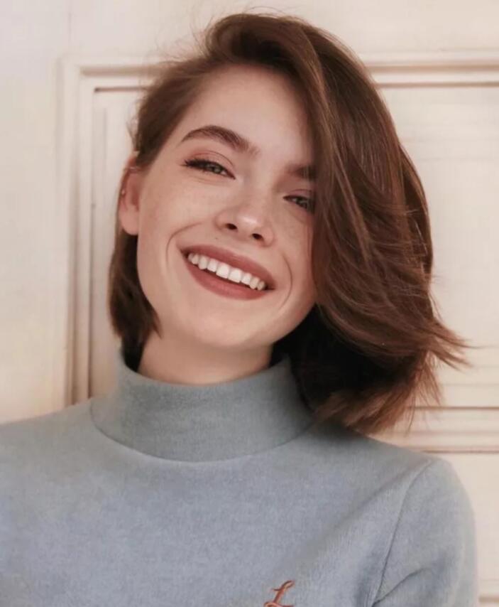 网红脸适合什么刘海,精致网红脸适合怎样的刘海