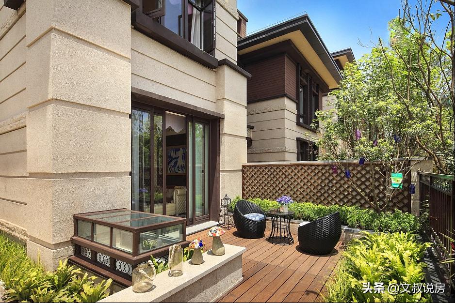 购买叠拼别墅的人多吗,有钱人看不上中产买叠拼别墅