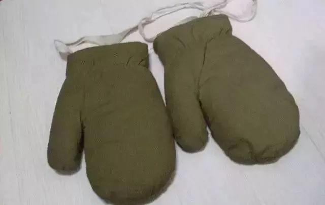 你的小时候是怎样过冬天的 (你的冬天是怎么过的)