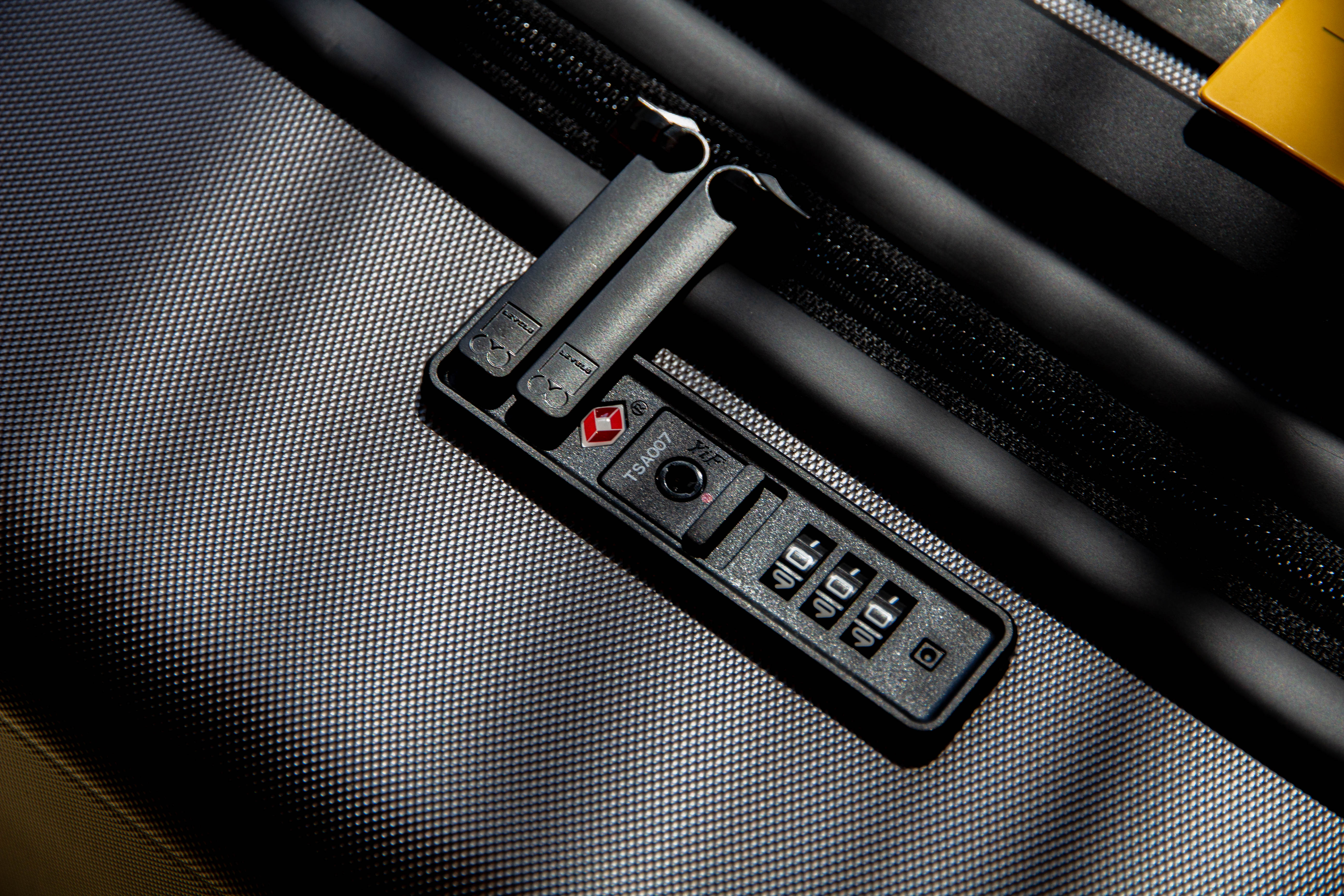 地平线8号行李箱和锤子科技合作,锤子地平线8号行李箱