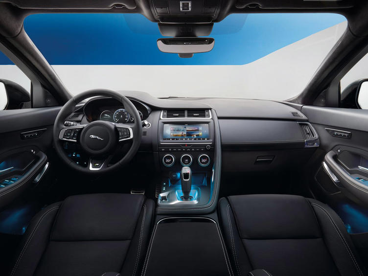 捷豹f-pace跟林肯航海家对比,捷豹e-pace和林肯冒险家哪个好