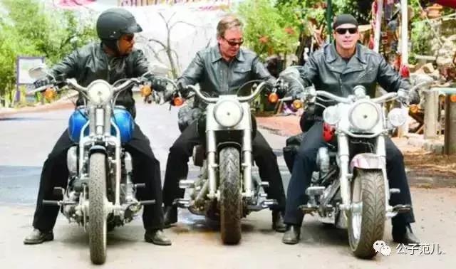 皮夹克机车风,肌肉男机车皮夹克