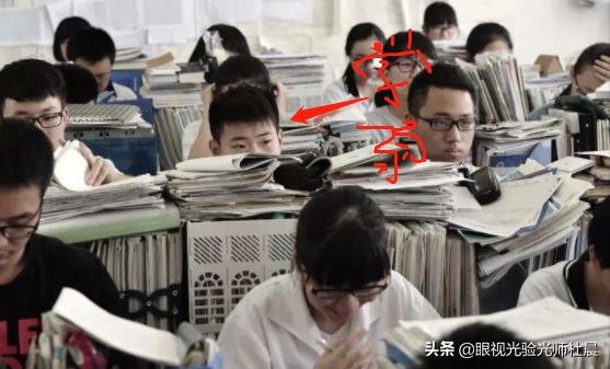 近视手术smart和全飞秒激光哪个好,400至500度的近视手术要多少钱啊