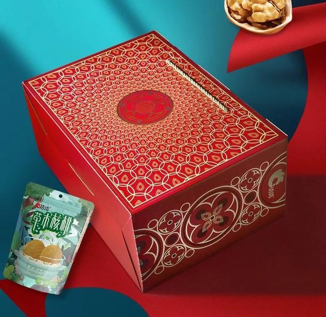 洽洽出了款LV版包装设计，瞄一眼，是吃不起的瓜子了