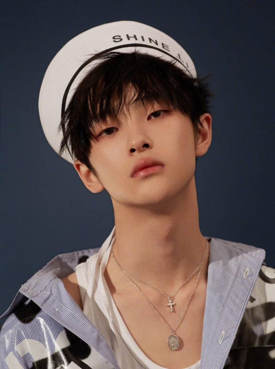 扒周震南同款穿搭 (周震南的穿搭)