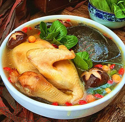 浜洪棿澶╁爞姹熻嫃,浜洪棿浠欏姹熷崡姘翠埂椋庢櫙