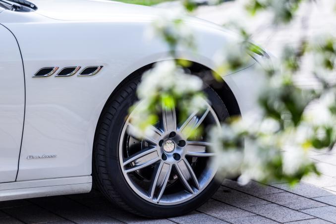 玛莎拉蒂开起来什么感觉,怎么开玛莎拉蒂才不会尴尬