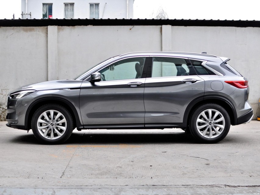 英菲尼迪qx50最低成交价,英菲尼迪qx50降价7万值得买吗