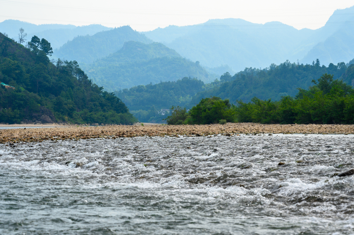 楠溪江漂流美景,楠溪江风景竹筏11月