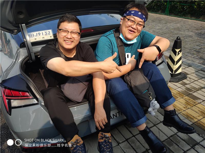 2020现代第七代伊兰特白色,小米社区新品季