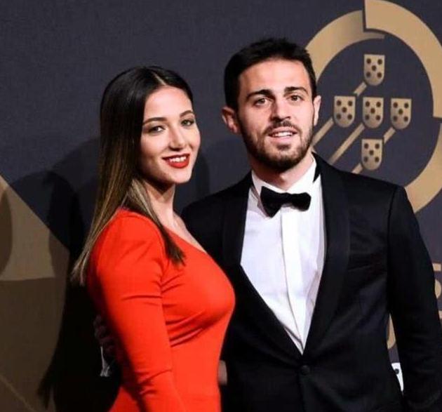 贝尔纳多曼城娇妻,贝尔纳多席内瓦老婆