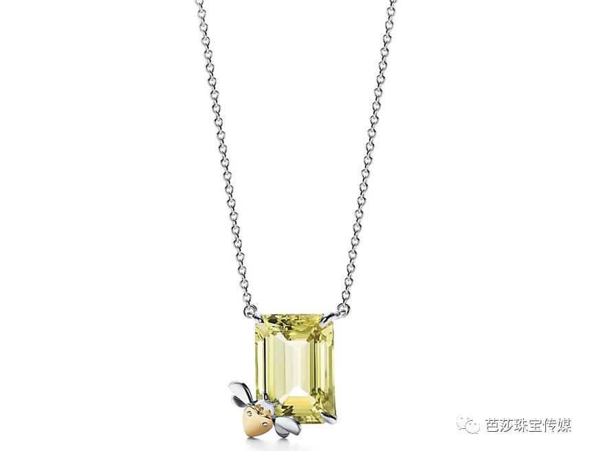 2021流行色亮丽黄太难穿？一件珠宝让你时髦一整年