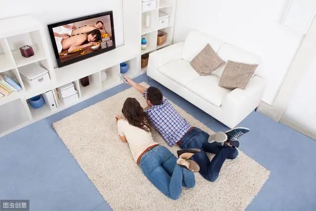 电视的尺寸和厘米列表,客厅和电视的黄金比例尺寸