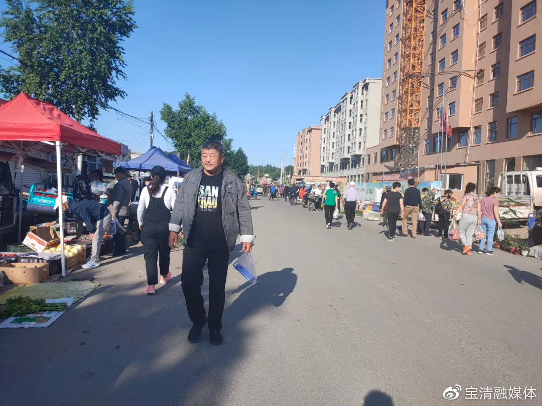 油条的烟火气,烟火气非常重的小吃街哈尔滨