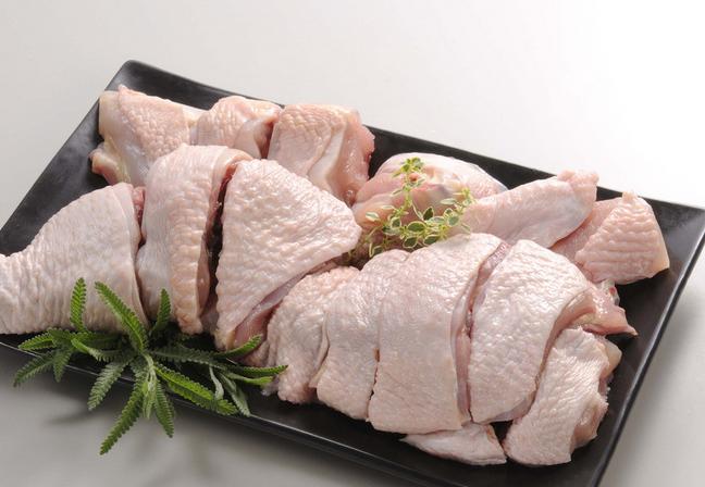 这个蒸鱼绝招学会了，你做出来的清蒸鱼，绝对撑场面！味道又鲜又嫩