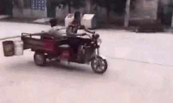 笑死人不偿命搞笑动图,p图搞笑视频笑得肚子疼