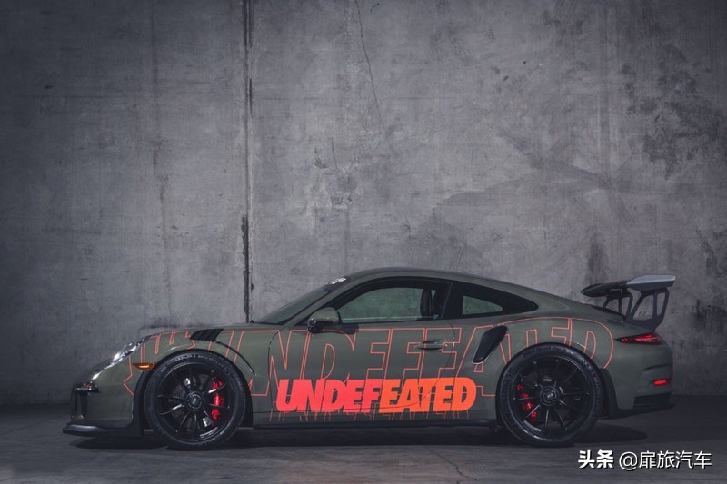 只有潮牌能联名?这些与潮牌牵手的跑车你知道几辆