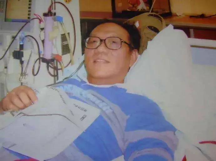 正常人的膀胱最大憋尿量,男生挑战24小时膀胱极限