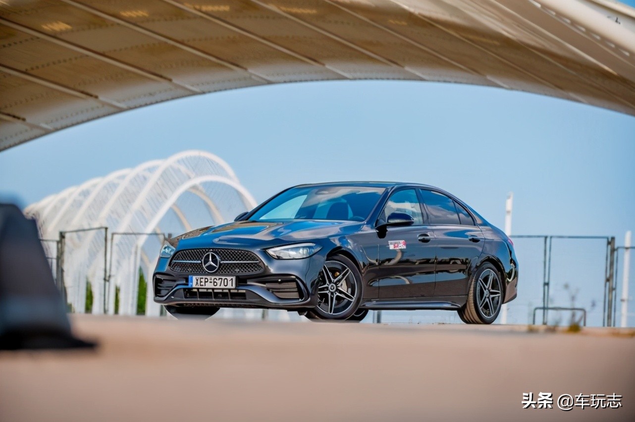 2019款奔驰c级c180l时尚型好不好,首试全新奔驰c级1.5t弱不弱鸡