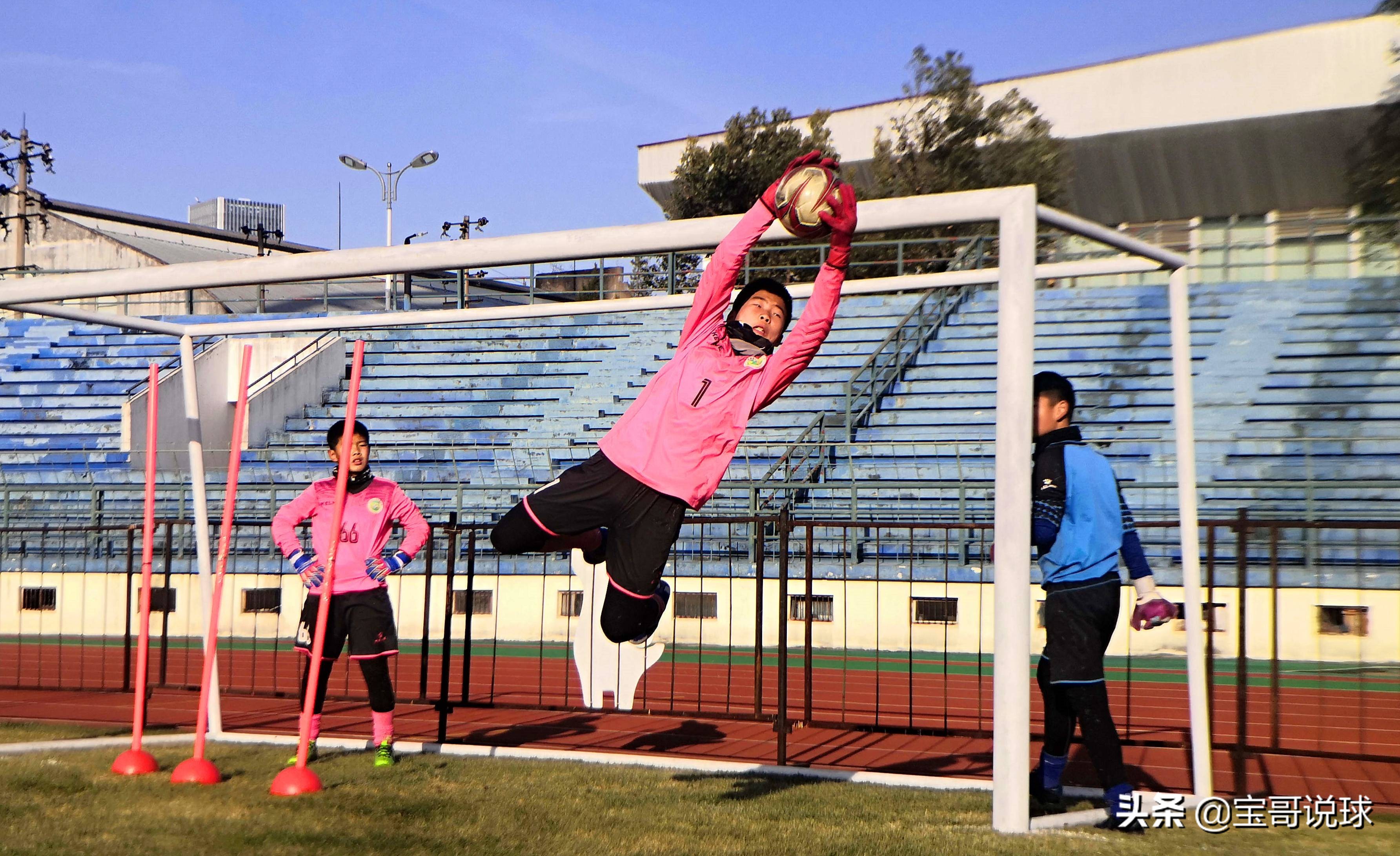 独立、霸气、领导力——门前“守护神”汤铭宇的足球故事