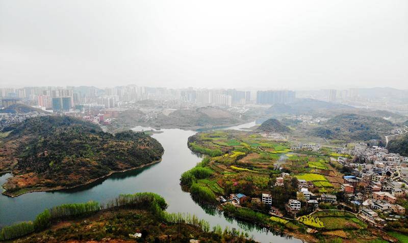 “世界级”云湾,*局破**清镇?