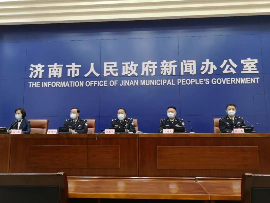 代购、买菜、测体温……4100余名“副书记”守护社区一线【各地政法要闻】