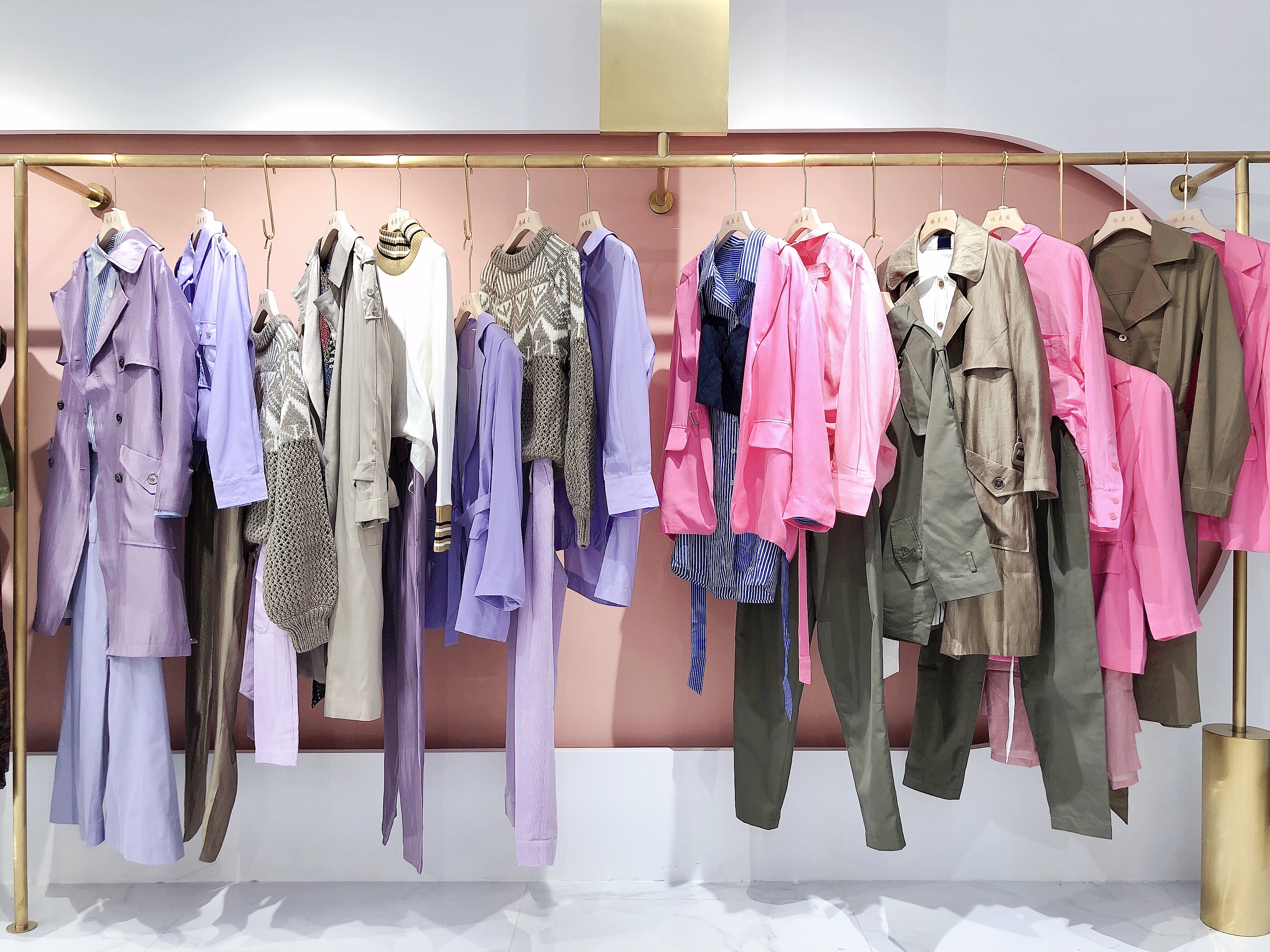 连云港服装尾货批发一手货源,连云港南城档口女装批发