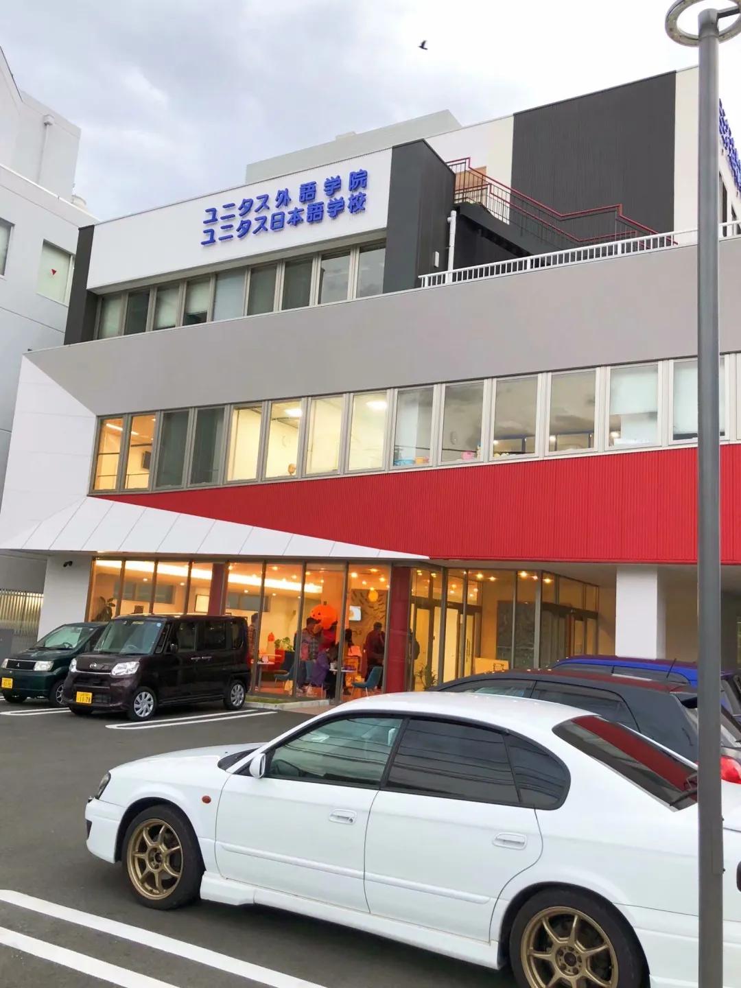 留学生被装进行李箱,留学生邮寄回国行李被偷